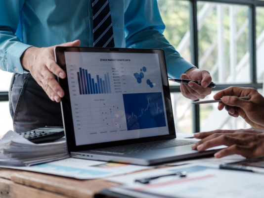 Ngành Ngân hàng phù hợp với ai? Những tố chất vàng cần có để trở thành một nhân viên ngân hàng thành công trong kỷ nguyên số