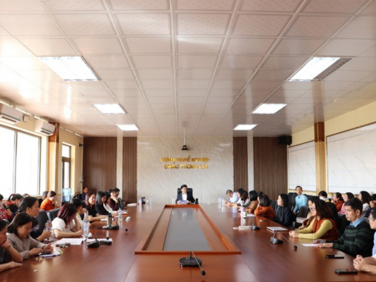 PGS.TS. Nguyễn Thanh Phương – Phó Giám đốc, Chủ tịch Công đoàn Học viện Ngân hàng làm việc với Phân viện Phú Yên