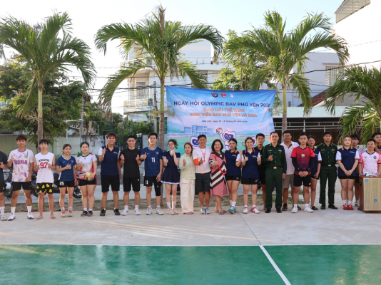 Tiếp nối chuỗi hoạt động của ISBA – Giao lưu bóng chuyền da sôi động tại BAV Phú Yên