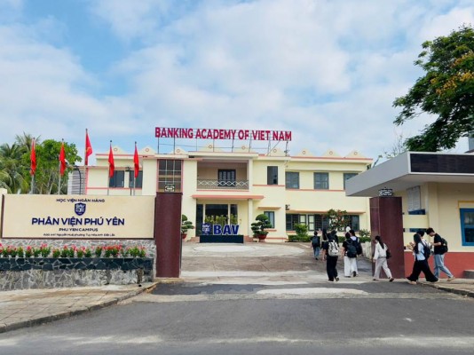 Giảng đường BAV Phú Yên những ngày qua trở nên sôi động hơn cùng sinh viên ISBA