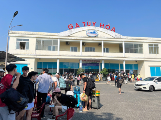 Khép lại hành trình học tập, trải nghiệm của sinh viên Viện Đào tạo Quốc tế tại Phú Yên