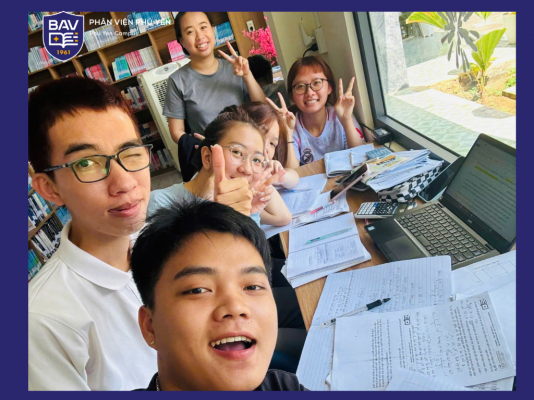 Tutor – bạn giúp bạn: Cùng nhau “vượt vũ môn” tại Phân viện Phú Yên