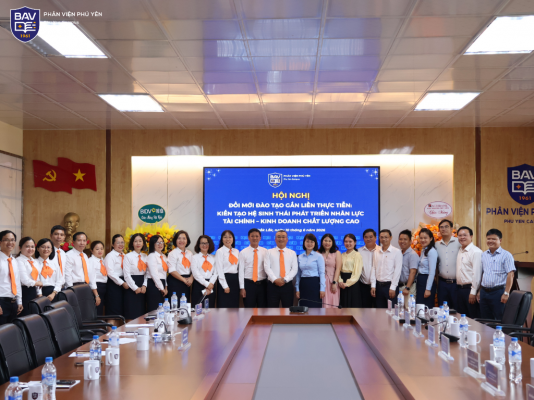 Hội nghị “Đổi mới đào tạo gắn liền thực tiễn: Kiến tạo hệ sinh thái phát triển nhân lực tài chính – kinh doanh chất lượng cao”
