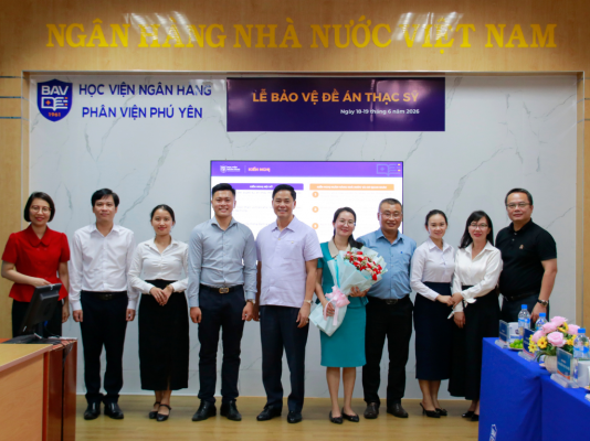 Học viên Cao học K26 bảo vệ thành công đề án thạc sĩ