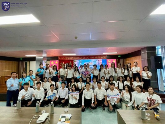 K29 ngành Ngân hàng – Từ giảng đường đến thực tiễn, khởi đầu hành trình nghề nghiệp! ✨