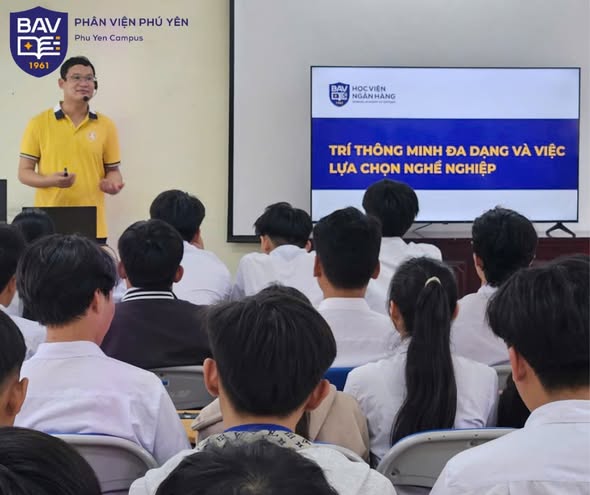 CHƯƠNG TRÌNH KẾT NỐI PHỤC VỤ CỘNG ĐỒNG: “TRÍ THÔNG MINH ĐA DẠNG VÀ VIỆC LỰA CHỌN NGHỀ NGHIỆP PHÙ HỢP”
