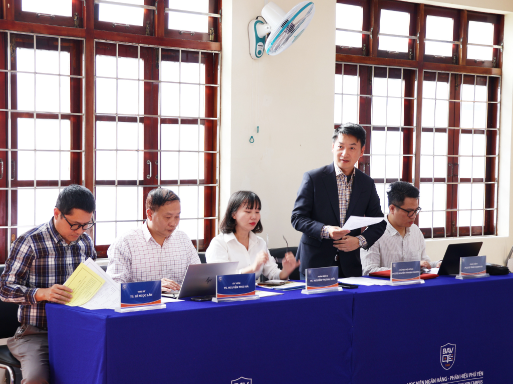 Lễ bảo vệ đề án Thạc sĩ ngành Tài chính – Ngân hàng